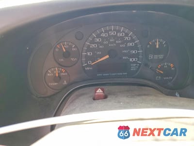 Zdjęcie 9 z 12 samochodu: 2001 CHEVROLET EXPRESS CUTAWAY G3500 VIN:1GBHG31R911209993 - miniatura