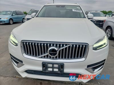 Piąte zdjęcie samochodu w środku: 2021 VOLVO XC90 T8 RECHARGE INSCRIPTION VIN:YV4BR00L1M1676334 - miniatura