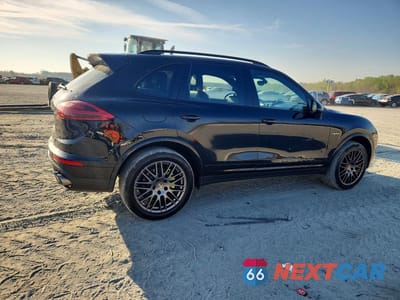 Trzecie zdjęcie samochodu z tyłu: 2018 PORSCHE CAYENNE SE HYBRID PLATINUM VIN:WP1AE2A29JLA72783 - miniatura