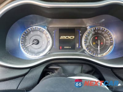Zdjęcie 9 z 11 samochodu: 2016 CHRYSLER 200 LIMITED VIN:1C3CCCABXGN141178 - miniatura