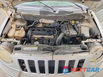 Zdjęcie 12 z 13 samochodu: 2010 JEEP COMPASS SPORT 4D SUV VIN:1J4NT4FB8AD560432 - miniatura
