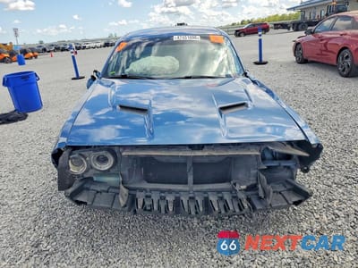 Piąte zdjęcie samochodu w środku: 2020 DODGE CHALLENGER SXT VIN:2C3CDZAGXLH198933 - miniatura
