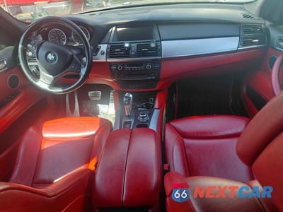 Zdjęcie 9 z 10 samochodu: 2013 BMW X5 M VIN:5YMGY0C57DLL15713 - miniatura