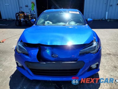 Piąte zdjęcie samochodu w środku: 2016 SUBARU BRZ 2.0 LIMITED VIN:JF1ZCAC19G8604009 - miniatura