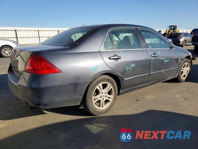 Trzecie zdjęcie samochodu z tyłu: 2007 HONDA ACCORD EX VIN:1HGCM56777A038799 - miniatura