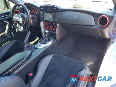 Zdjęcie 8 z 12 samochodu: 2016 SUBARU BRZ 2.0 LIMITED VIN:JF1ZCAC19G8604009 - miniatura