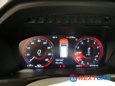 Zdjęcie 9 z 12 samochodu: 2017 VOLVO XC90 T6 VIN:YV4A22PK1H1185177 - miniatura