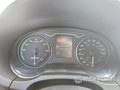 Zdjęcie 9 z 11 samochodu: 2017 AUDI A3 E-TRON PREMIUM VIN:WAUUPBFF5HA111599 - miniatura