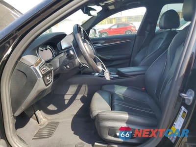 Zdjęcie 7 z 12 samochodu: 2019 BMW 530E VIN:WBAJA9C52KB388351 - miniatura