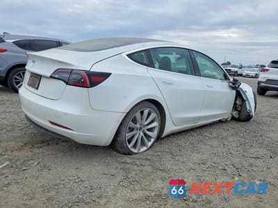 Trzecie zdjęcie samochodu z tyłu: 2020 TESLA MODEL 3 VIN:5YJ3E1EA3LF745952 - miniatura