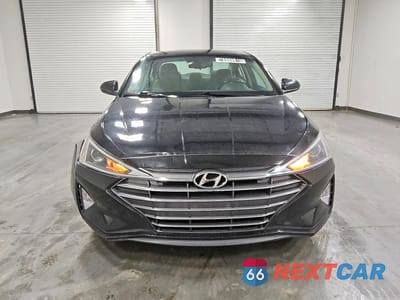 Piąte zdjęcie samochodu w środku: 2020 HYUNDAI ELANTRA VALUE EDITION VIN:KMHD84LF7LU951838 - miniatura