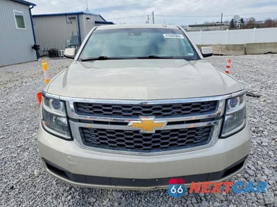 Piąte zdjęcie samochodu w środku: 2016 CHEVROLET SUBURBAN K1500 LT VIN:1GNSKHKC1GR444834 - miniatura