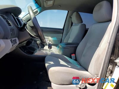 Zdjęcie 7 z 11 samochodu: 2015 TOYOTA TACOMA V6 VIN:5TFLU4EN2FX121481 - miniatura