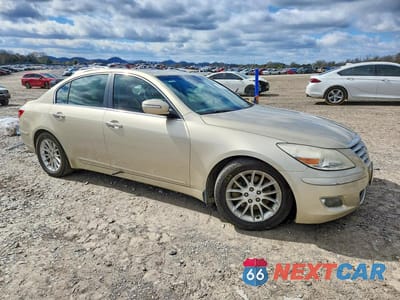 Czwarte zdjęcie samochodu z boku: 2009 HYUNDAI GENESIS 3.8L V6 VIN:KMHGC46E99U046444 - miniatura