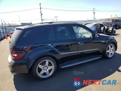 Trzecie zdjęcie samochodu z tyłu: 2008 MERCEDES-BENZ ML 63 AMG VIN:4JGBB77E78A342673 - miniatura