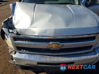 Zdjęcie 11 z 11 samochodu: 2010 CHEVROLET SILVERADO K1500 LS VIN:3GCRKREA7AG120222 - miniatura