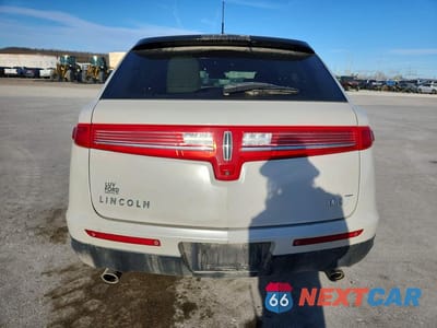 Zdjęcie 6 z 14 samochodu: 2019 LINCOLN MKT VIN:2LMHJ5AT9KBL04001 - miniatura
