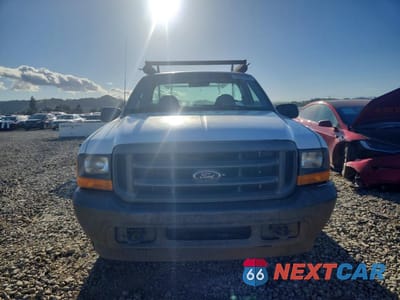 Piąte zdjęcie samochodu w środku: 2001 FORD F250 SUPER DUTY UTILITY / SERVICE TRUCK VIN:1FTNF20L91EB72977 - miniatura