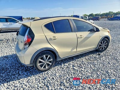 Trzecie zdjęcie samochodu z tyłu: 2018 TOYOTA PRIUS C TWO VIN:JTDKDTB38J1614361 - miniatura