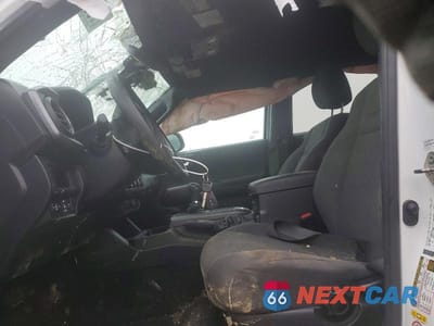 Zdjęcie 7 z 11 samochodu: 2019 TOYOTA TACOMA TRD SPORT VIN:3TMCZ5AN2KM267716 - miniatura