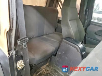 Zdjęcie 10 z 13 samochodu: 2006 JEEP WRANGLER X VIN:1J4FA39S06P744141 - miniatura