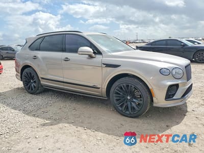 Czwarte zdjęcie samochodu z boku: 2022 BENTLEY BENTAYGA SPEED VIN:SJAAR2ZV0NC039893 - miniatura