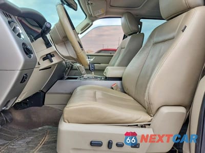 Zdjęcie 7 z 13 samochodu: 2012 FORD EXPEDITION LIMITED VIN:1FMJU1K51CEF17575 - miniatura