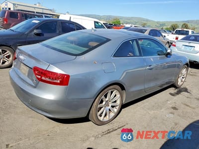 Trzecie zdjęcie samochodu z tyłu: 2011 AUDI A5 PREMIUM PLUS VIN:WAULFAFR0BA007726 - miniatura