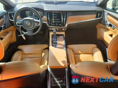 Zdjęcie 8 z 11 samochodu: 2018 VOLVO S90 T6 INSCRIPTION VIN:LVY992ML7JP038162 - miniatura