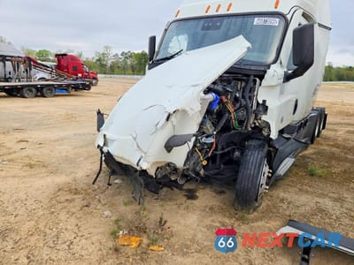 Zdjęcie 9 z 10 samochodu: 2020 FREIGHTLINER CASCADIA SEMI TRUCK VIN:3AKJHHDRXLSLK2584 - miniatura