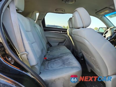 Zdjęcie 10 z 11 samochodu: 2013 KIA SORENTO LX VIN:5XYKT4A27DG377710 - miniatura