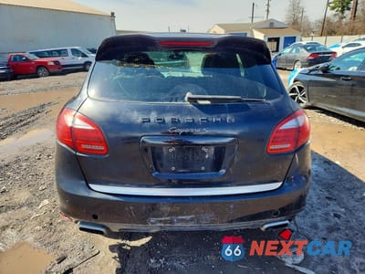 Zdjęcie 6 z 13 samochodu: 2011 PORSCHE CAYENNE VIN:WP1AE2A27BLA93603 - miniatura
