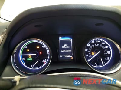 Zdjęcie 9 z 12 samochodu: 2019 TOYOTA CAMRY HYBRID LE VIN:4T1B31HKXKU517101 - miniatura