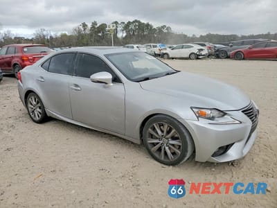 Czwarte zdjęcie samochodu z boku: 2016 LEXUS IS 200T BASE VIN:JTHBA1D26G5009871 - miniatura
