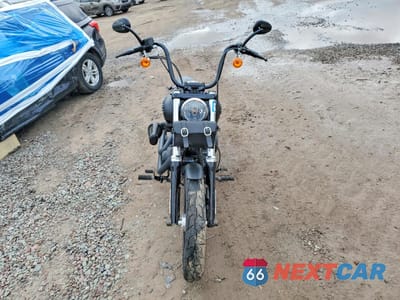 Piąte zdjęcie samochodu w środku: 2017 HARLEY-DAVIDSON FXDB DYNA STREET BOB VIN:1HD1GXM18HC311759 - miniatura
