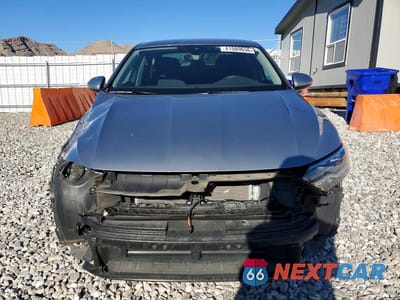 Piąte zdjęcie samochodu w środku: 2024 VOLKSWAGEN JETTA S VIN:3VW5M7BU3RM068836 - miniatura