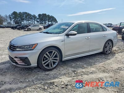2017 VOLKSWAGEN PASSAT R-LINE 1VWDT7A3XHC063818 - główne zdjęcie licytacji z USA - miniatura