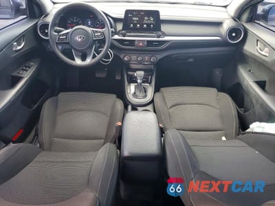 Zdjęcie 8 z 12 samochodu: 2021 KIA FORTE LXS VIN:3KPF24AD0ME291299 - miniatura