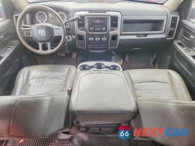 Zdjęcie 8 z 13 samochodu: 2014 RAM 5500 UTILITY / SERVICE TRUCK VIN:3C7WRMFL1EG292384 - miniatura