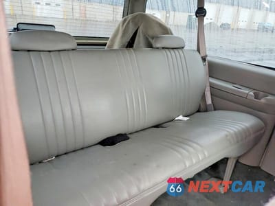 Zdjęcie 11 z 13 samochodu: 1997 CHEVROLET TAHOE K1500 VIN:3GNEK18R8VG167757 - miniatura