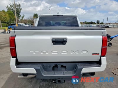 Zdjęcie 6 z 12 samochodu: 2025 TOYOTA TACOMA TRD SPORT VIN:3TYKB5FN7ST025369 - miniatura