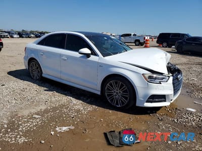Czwarte zdjęcie samochodu z boku: 2017 AUDI A3 PREMIUM PLUS VIN:WAUGUGFFXH1043786 - miniatura
