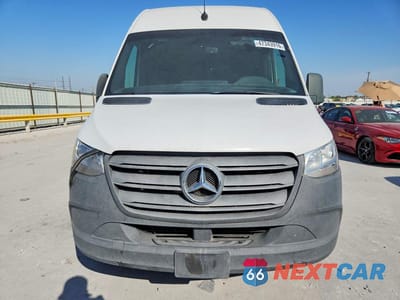 Piąte zdjęcie samochodu w środku: 2019 MERCEDES-BENZ SPRINTER 2500 VIN:WD4PF1CD8KT002703 - miniatura
