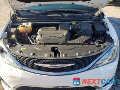 Zdjęcie 12 z 13 samochodu: 2020 CHRYSLER PACIFICA LIMITED VIN:2C4RC1GG0LR269410 - miniatura