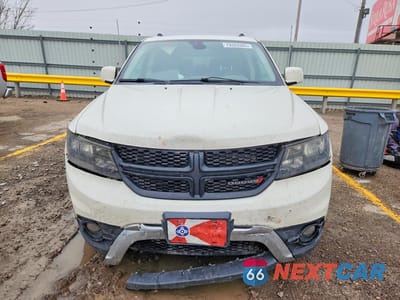 Piąte zdjęcie samochodu w środku: 2018 DODGE JOURNEY CROSSROAD VIN:3C4PDDGG0JT388011 - miniatura