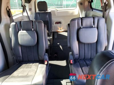 Zdjęcie 10 z 13 samochodu: 2019 DODGE GRAND CARAVAN SXT VIN:2C4RDGCG3KR735514 - miniatura