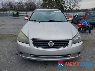 Piąte zdjęcie samochodu w środku: 2006 NISSAN ALTIMA 3.5 SE VIN:1N4BL11E26N318400 - miniatura