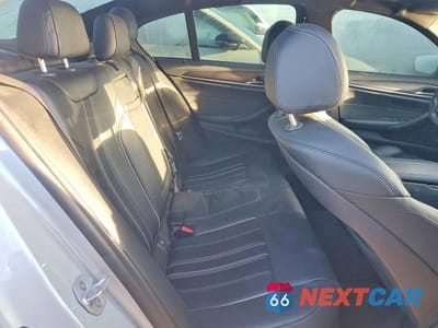 Zdjęcie 10 z 12 samochodu: 2018 BMW 530E VIN:WBAJA9C50JB033015 - miniatura