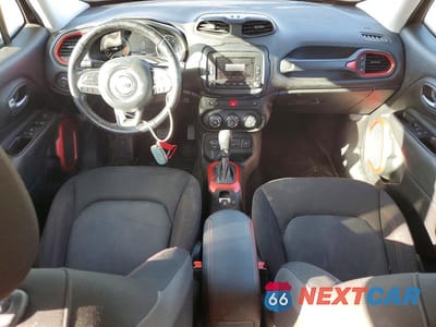 Zdjęcie 8 z 11 samochodu: 2017 JEEP RENEGADE TRAILHAWK VIN:ZACCJBCBXHPG40810 - miniatura