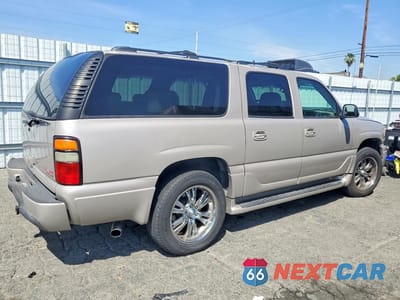 Trzecie zdjęcie samochodu z tyłu: 2005 GMC YUKON XL DENALI VIN:1GKFK66U95J266947 - miniatura